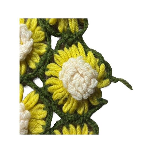 Vintage Crocheted Daisy Afghan Lap Blanket Green White Yellow 49x64 Floral - Picture 11 of 15